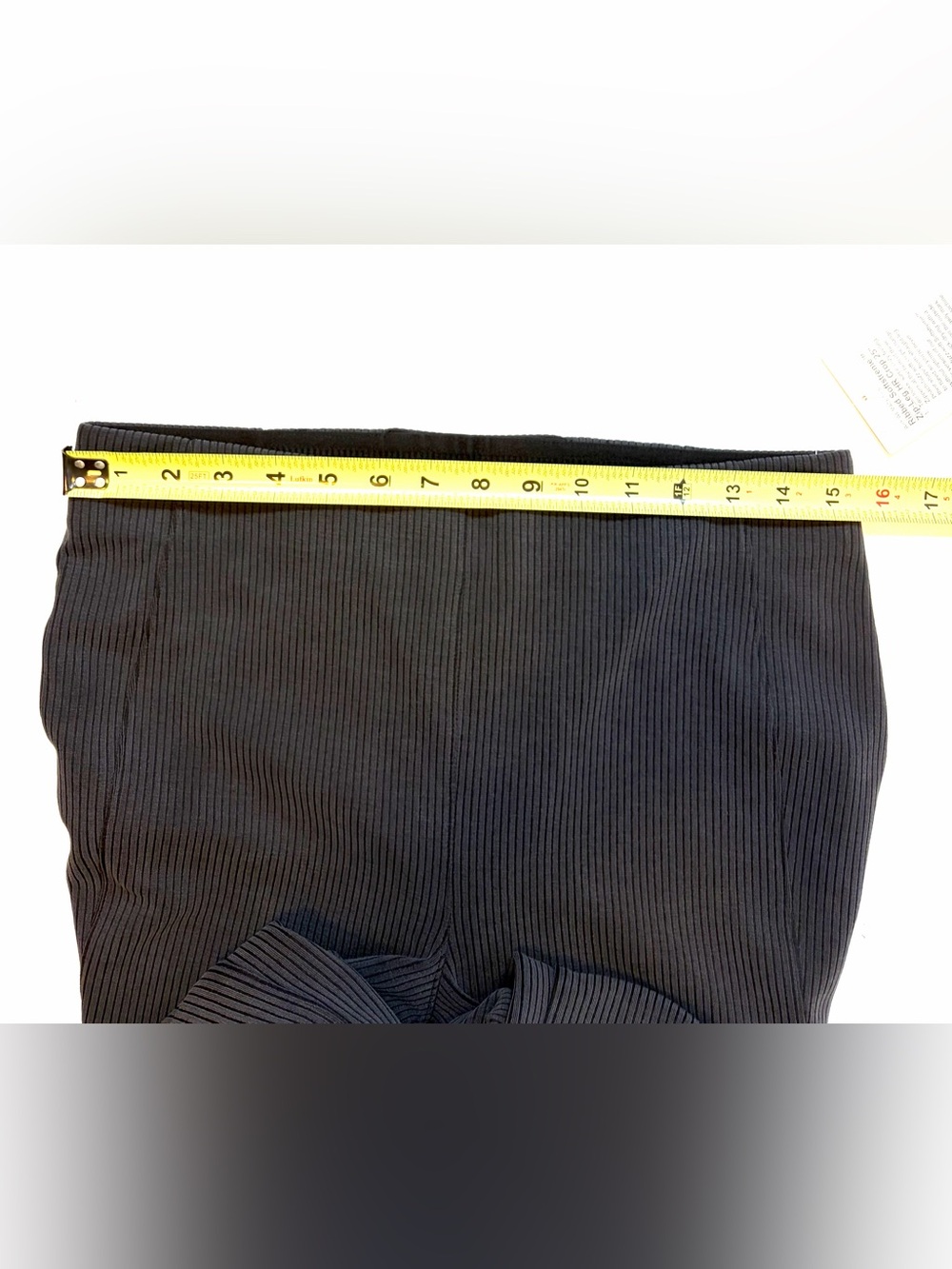 NWT!Lululemon Ribbed Softstreme Zip-Leg
High-Rise Cropped Pants 25" Sz:10 Black - Picture 10 of 12